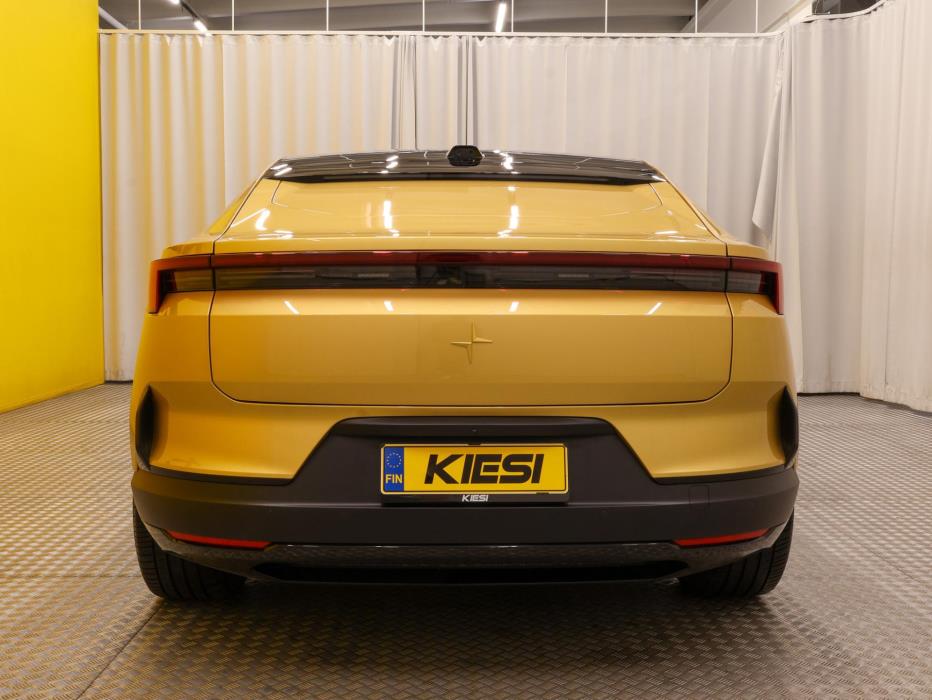 POLESTAR 4 2025