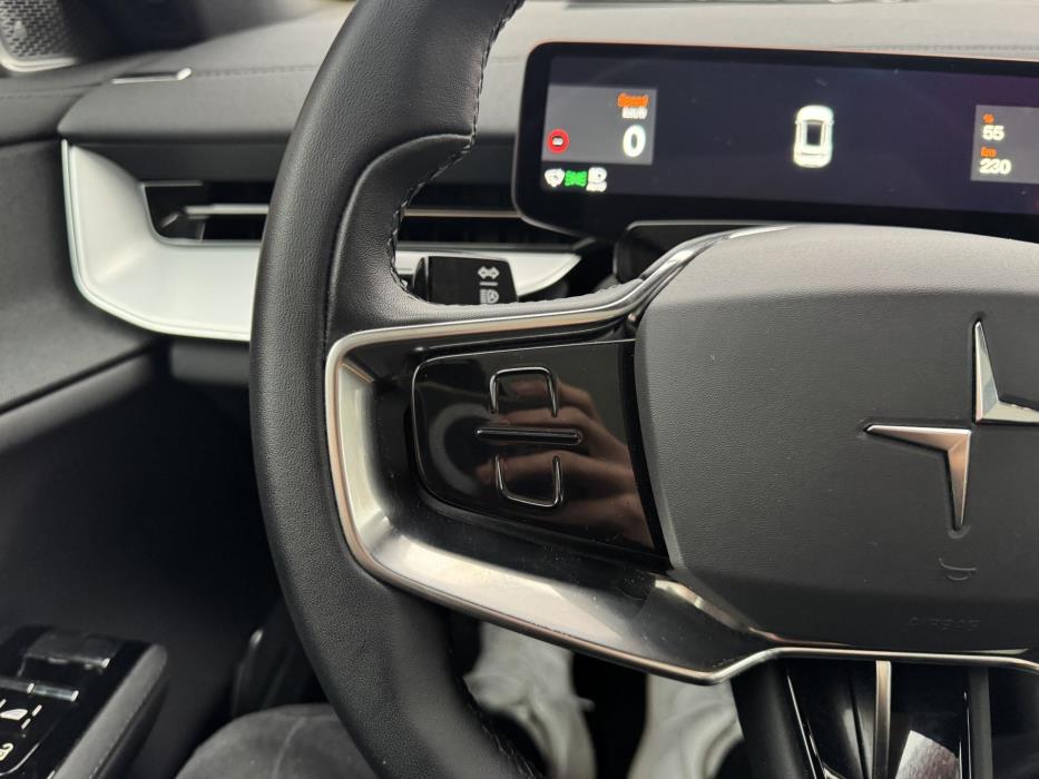 POLESTAR 3 2025