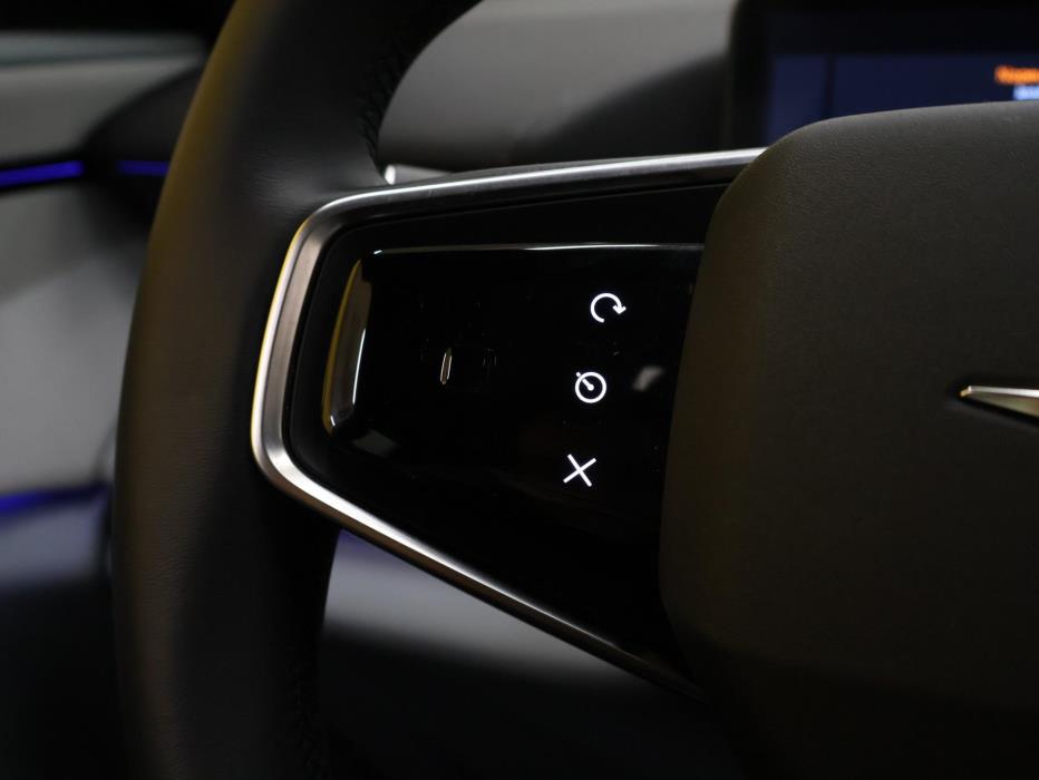 POLESTAR 4 2025