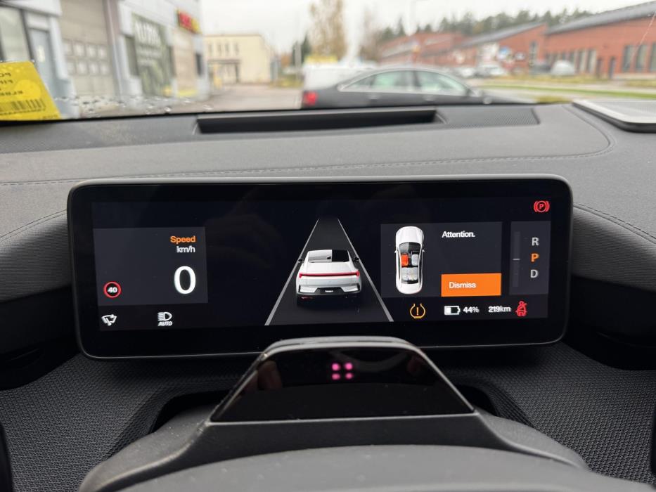 POLESTAR 4 2025