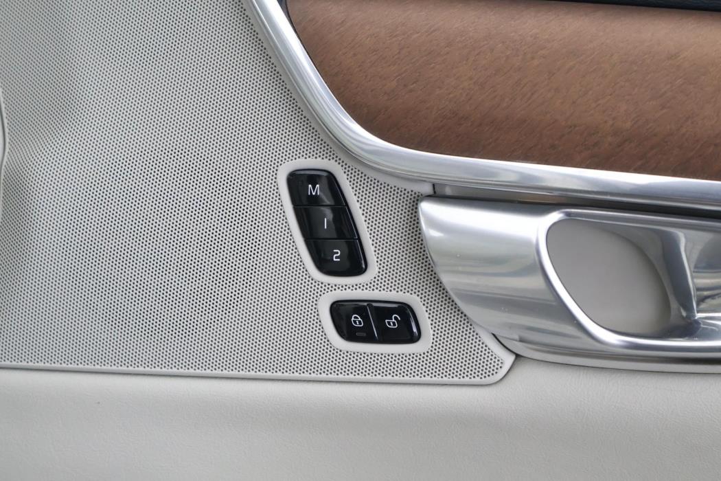 VOLVO V90 2016