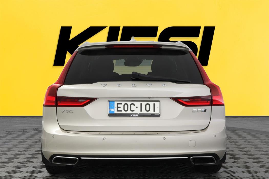 VOLVO V90 2016