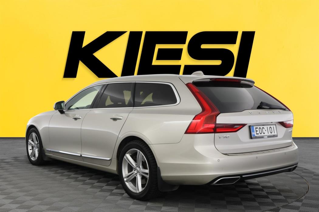 VOLVO V90 2016