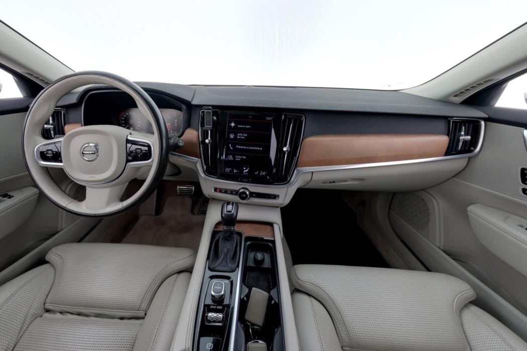 VOLVO V90 2016