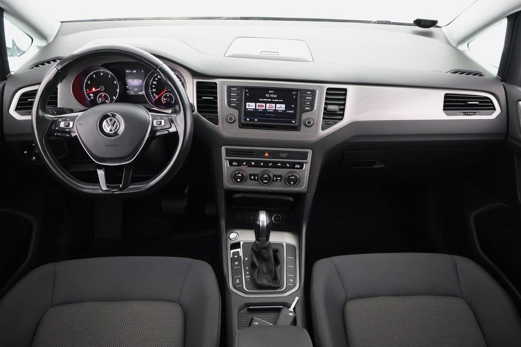 VOLKSWAGEN Golf Sportsvan 2016