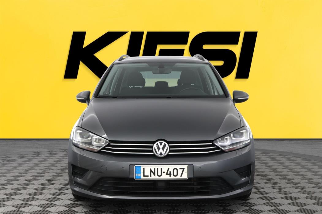 VOLKSWAGEN Golf Sportsvan 2016