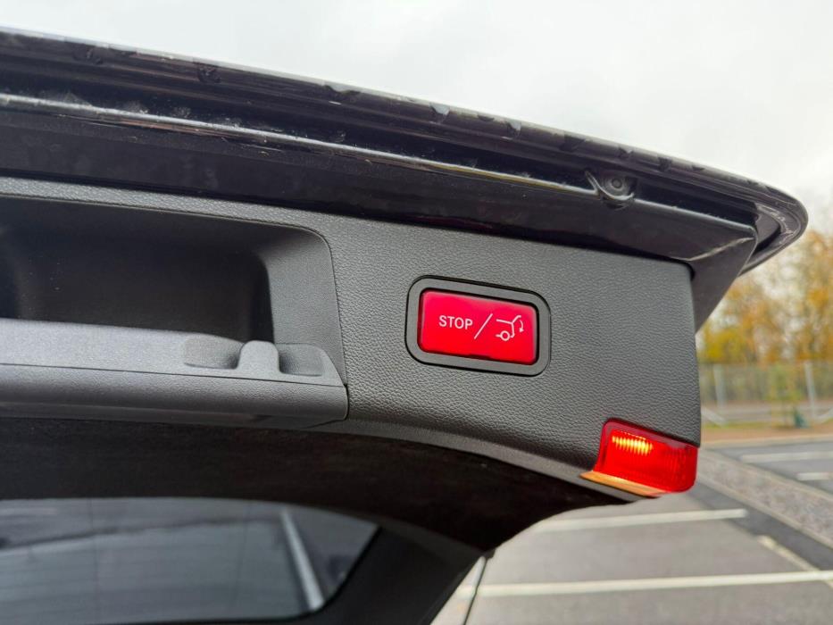 MERCEDES-BENZ E 2013