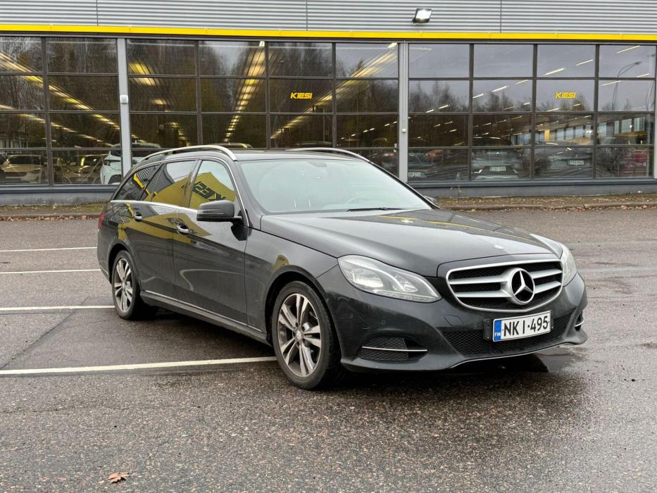MERCEDES-BENZ E 2013