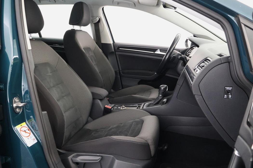 VOLKSWAGEN Golf 2017