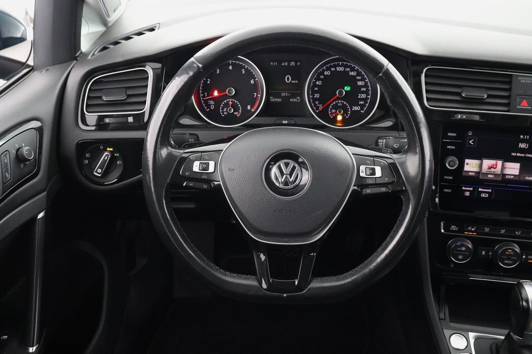 VOLKSWAGEN Golf 2017