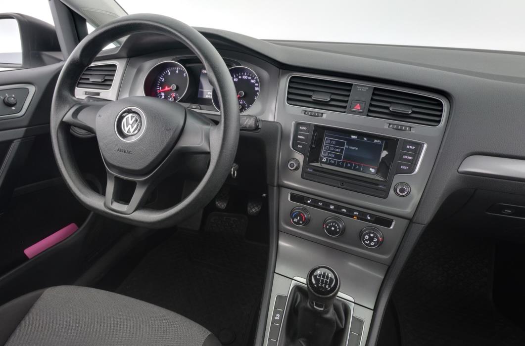 VOLKSWAGEN Golf 2013