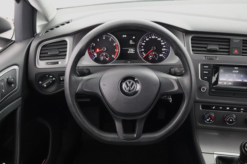 VOLKSWAGEN Golf 2013