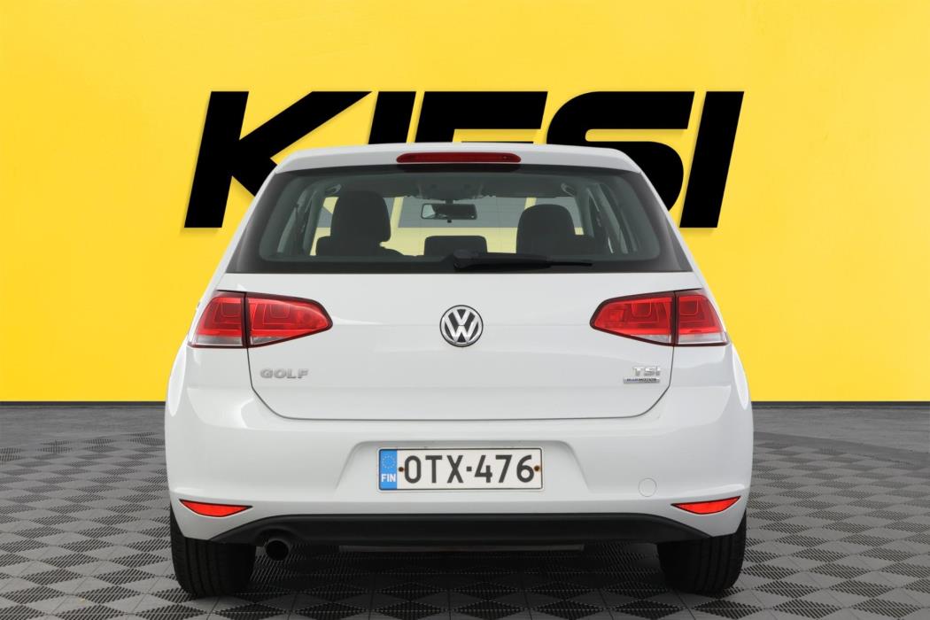 VOLKSWAGEN Golf 2013