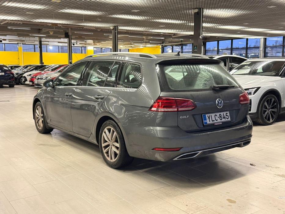 VOLKSWAGEN Golf 2019