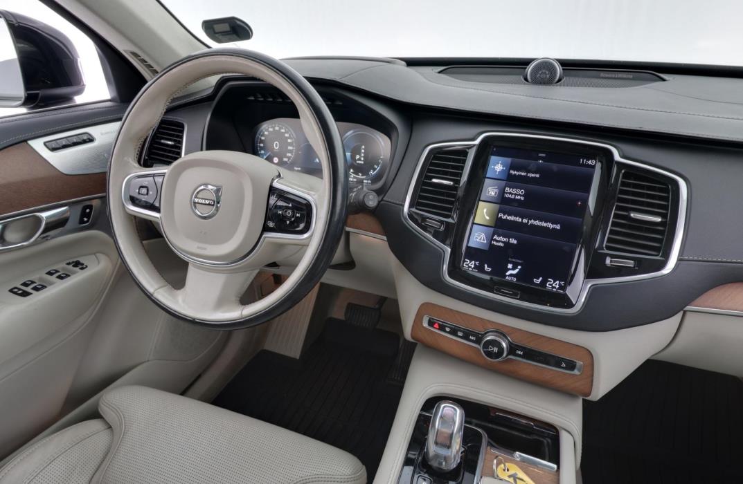 VOLVO XC90 2017