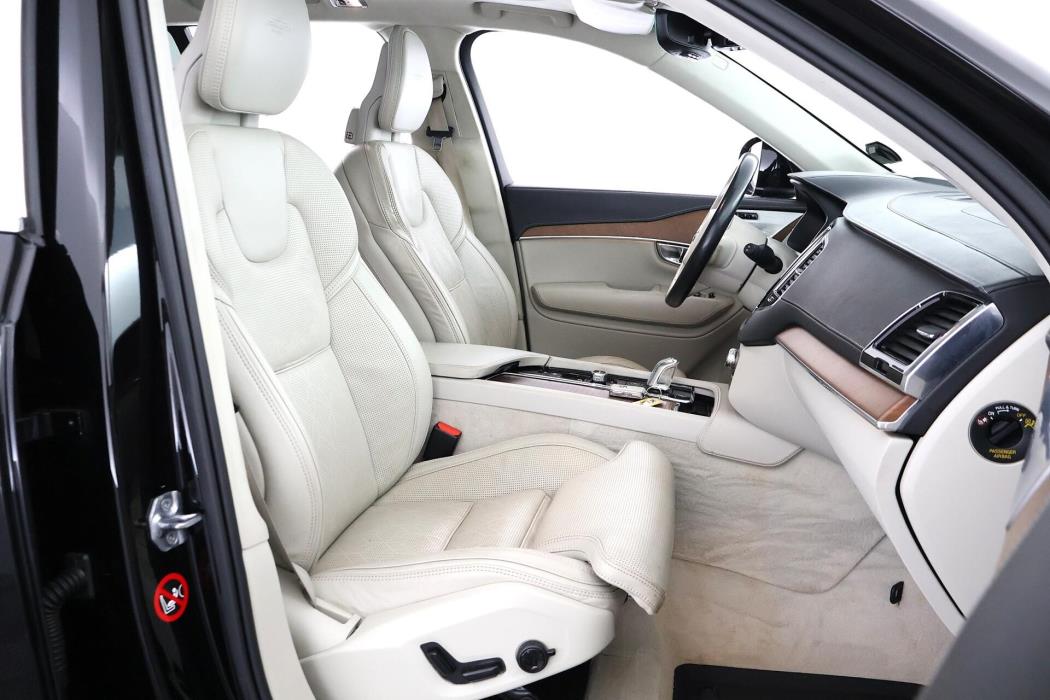 VOLVO XC90 2017