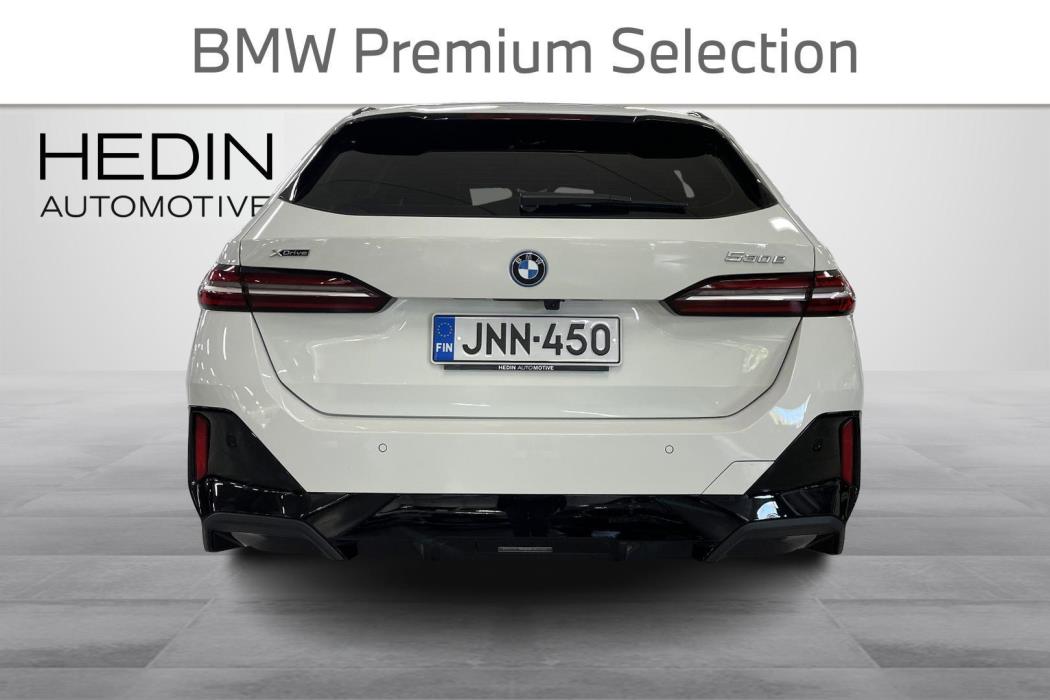 BMW 530 2025