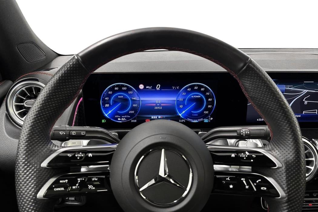 Mercedes-Benz EQB 2025
