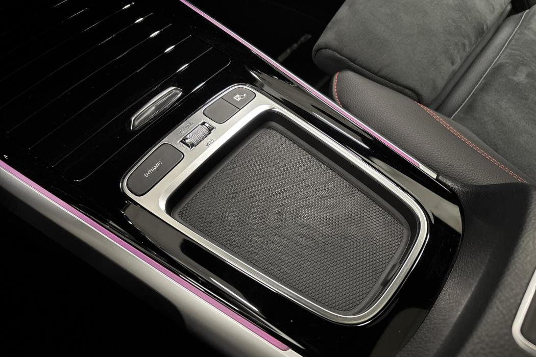 Mercedes-Benz EQB 2025