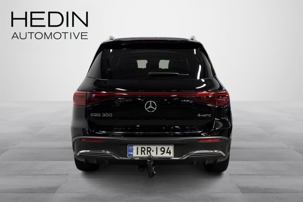 Mercedes-Benz EQB 2025