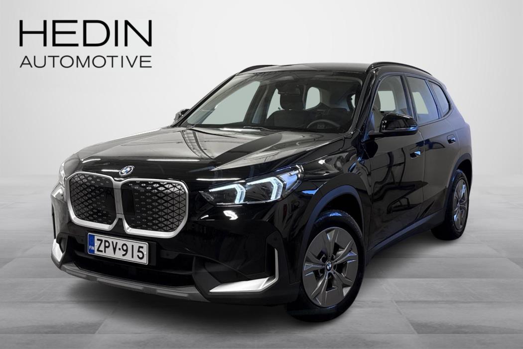BMW iX1 2025