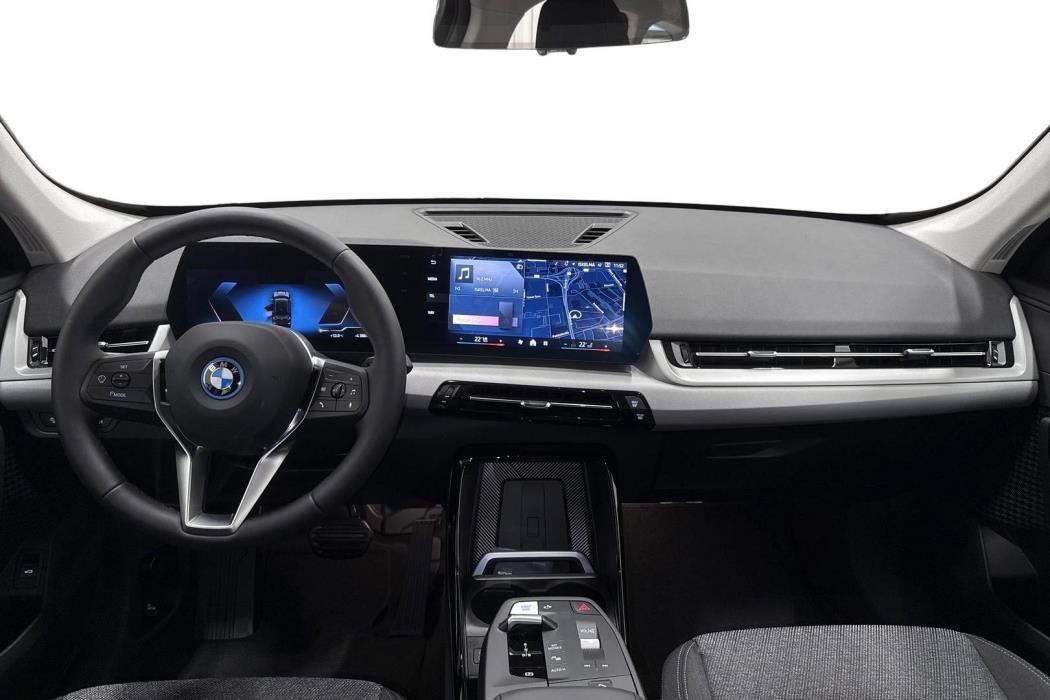 BMW iX1 2025