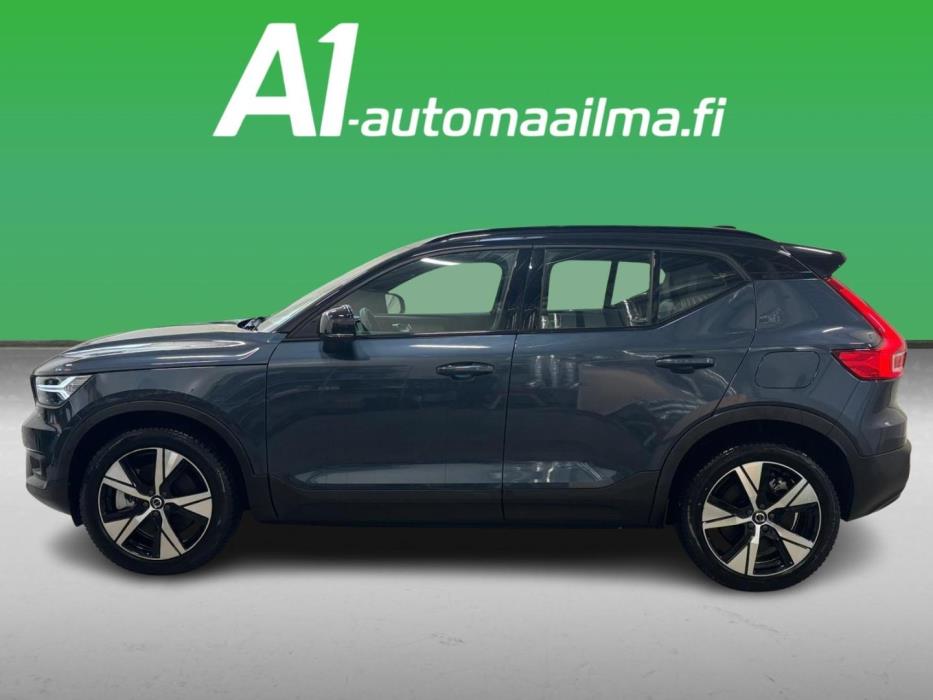 VOLVO XC40 2021