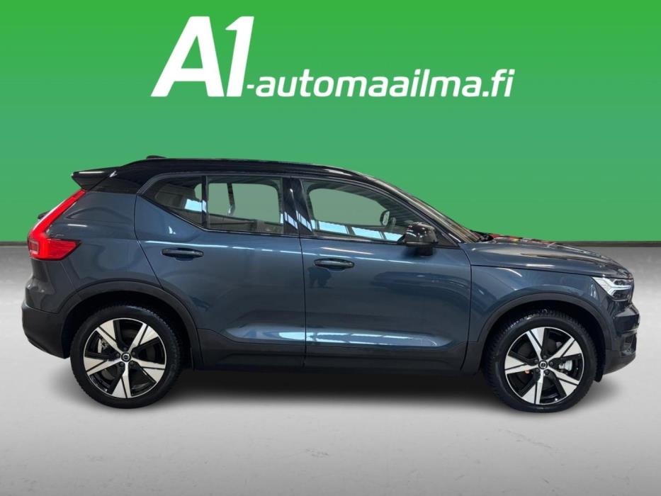 VOLVO XC40 2021