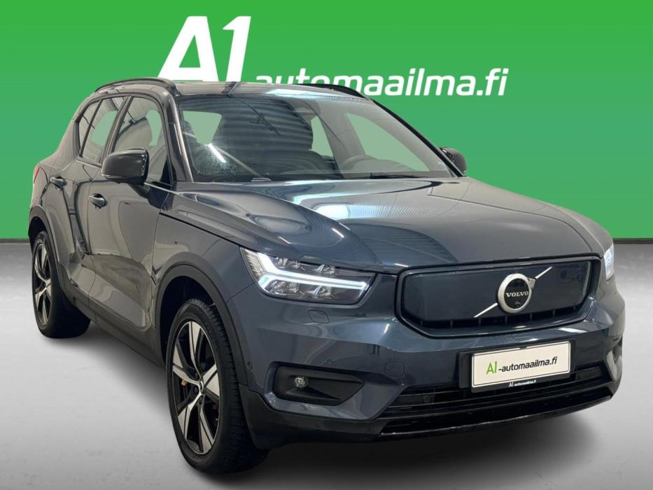 VOLVO XC40 2021