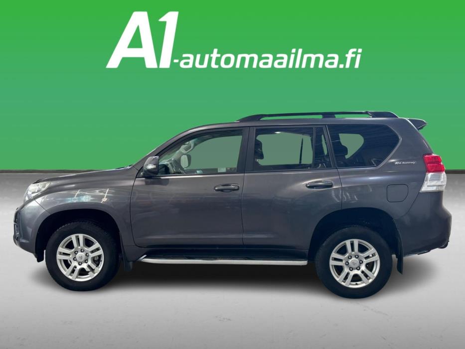 TOYOTA Land Cruiser 2012