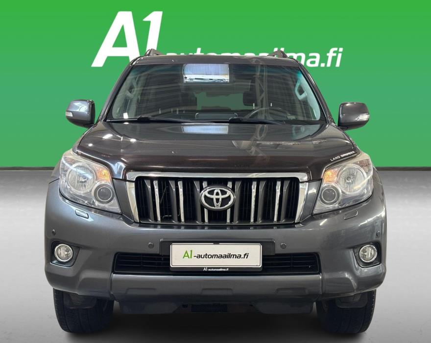 TOYOTA Land Cruiser 2012