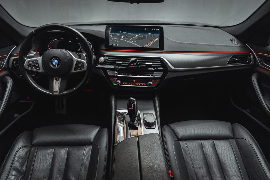 BMW 530 2021