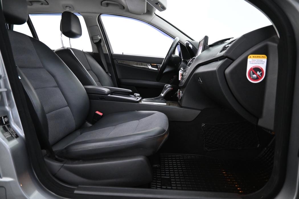 MERCEDES-BENZ C 2008
