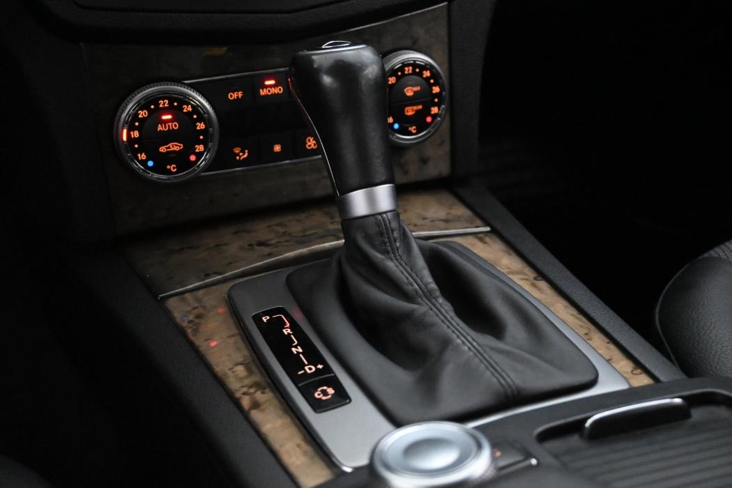 MERCEDES-BENZ C 2008