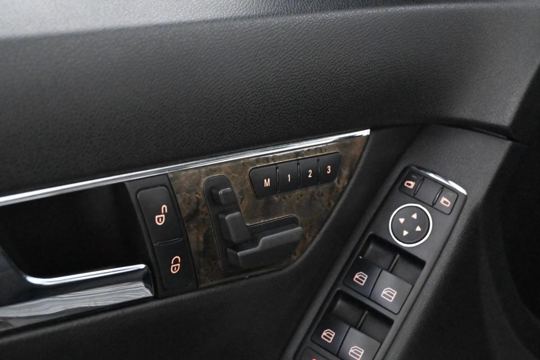 MERCEDES-BENZ C 2008