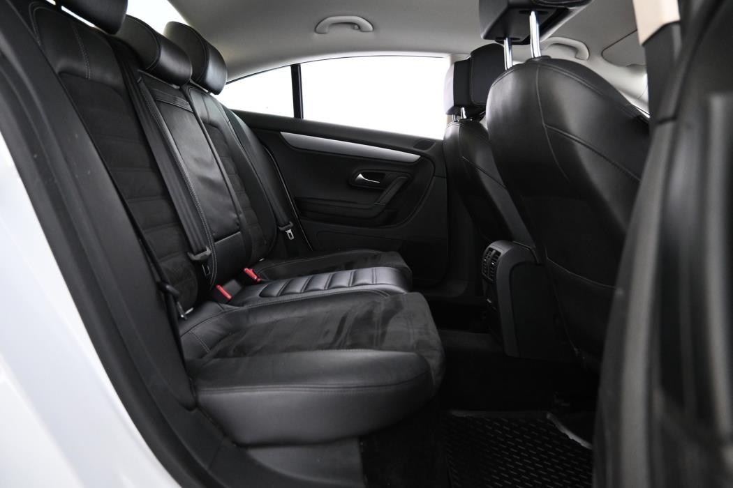 VOLKSWAGEN PASSAT CC 2015