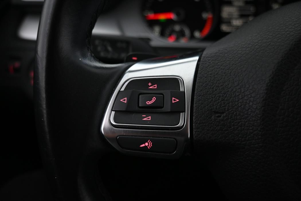 VOLKSWAGEN PASSAT CC 2015