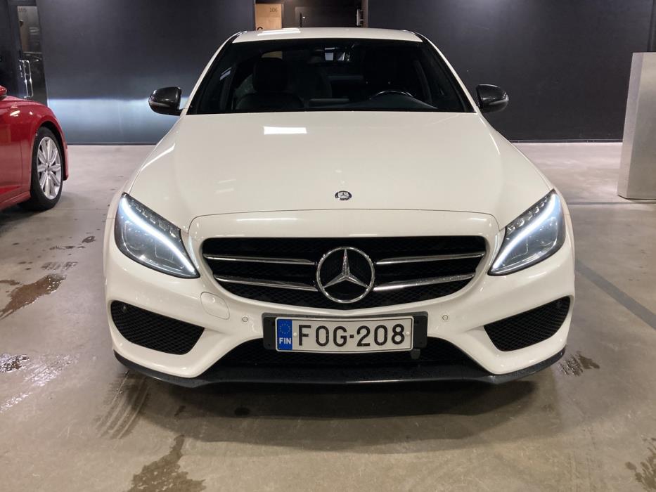 MERCEDES-BENZ C 2015