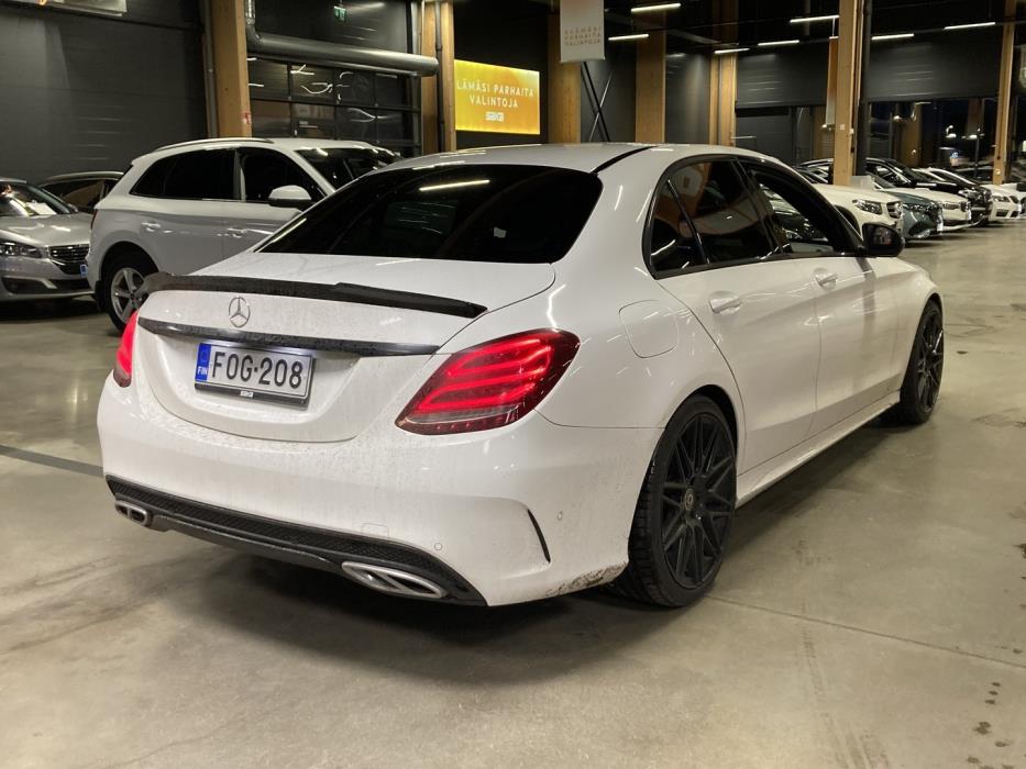 MERCEDES-BENZ C 2015