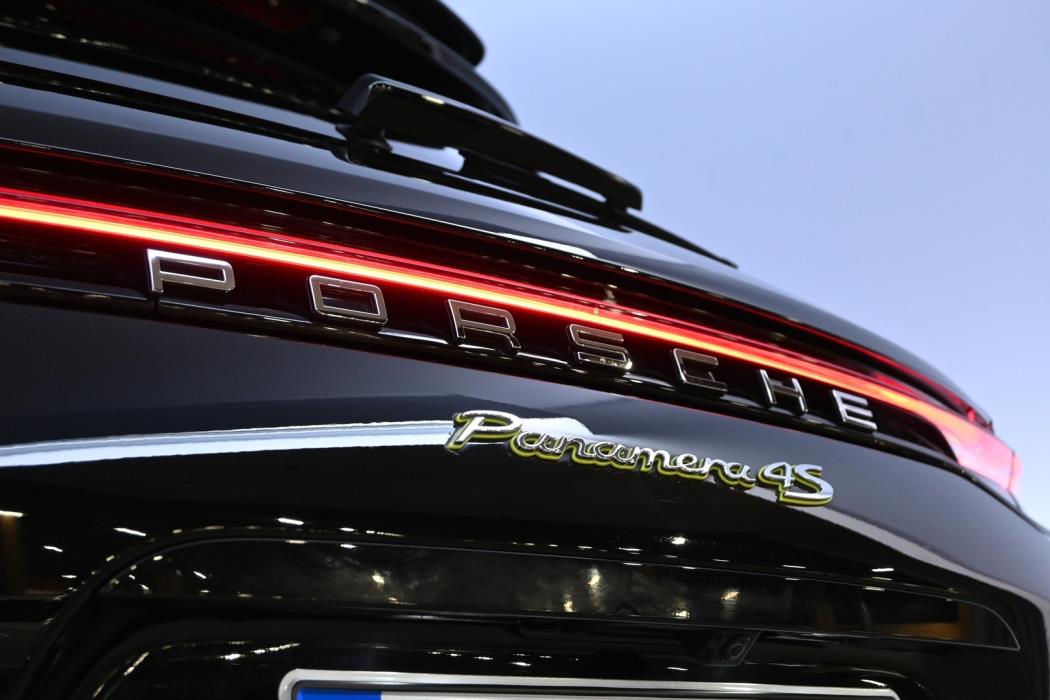 PORSCHE Panamera 2021