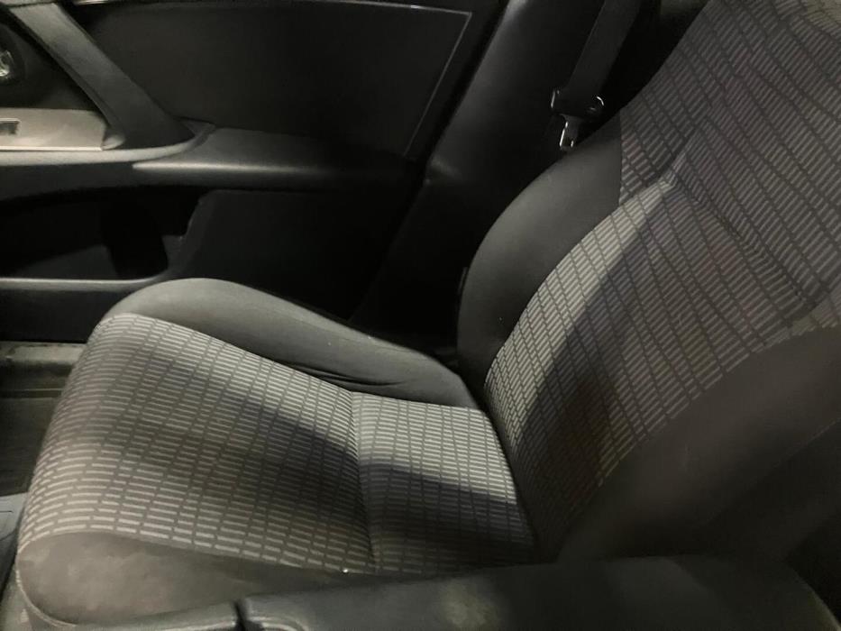 TOYOTA Avensis 2011
