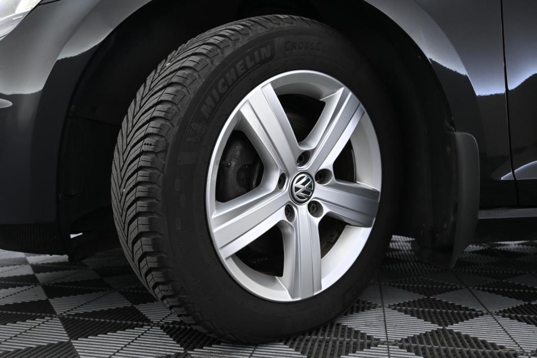 VOLKSWAGEN Golf 2013