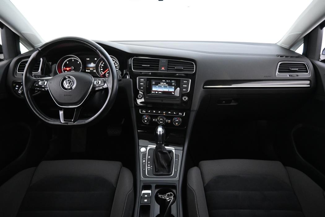 VOLKSWAGEN Golf 2013