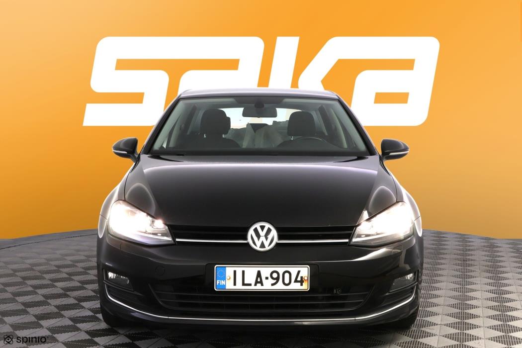 VOLKSWAGEN Golf 2013