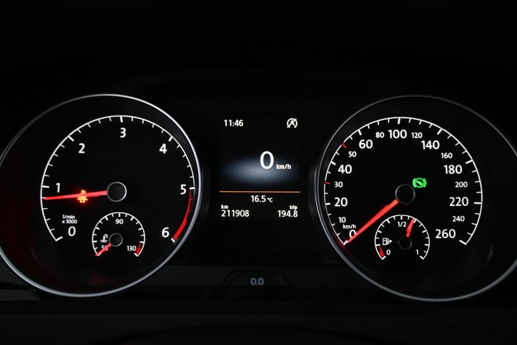 VOLKSWAGEN Golf 2013