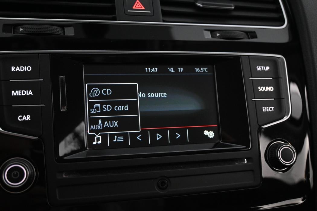 VOLKSWAGEN Golf 2013
