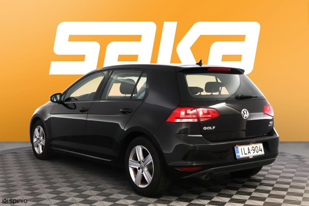 VOLKSWAGEN Golf 2013