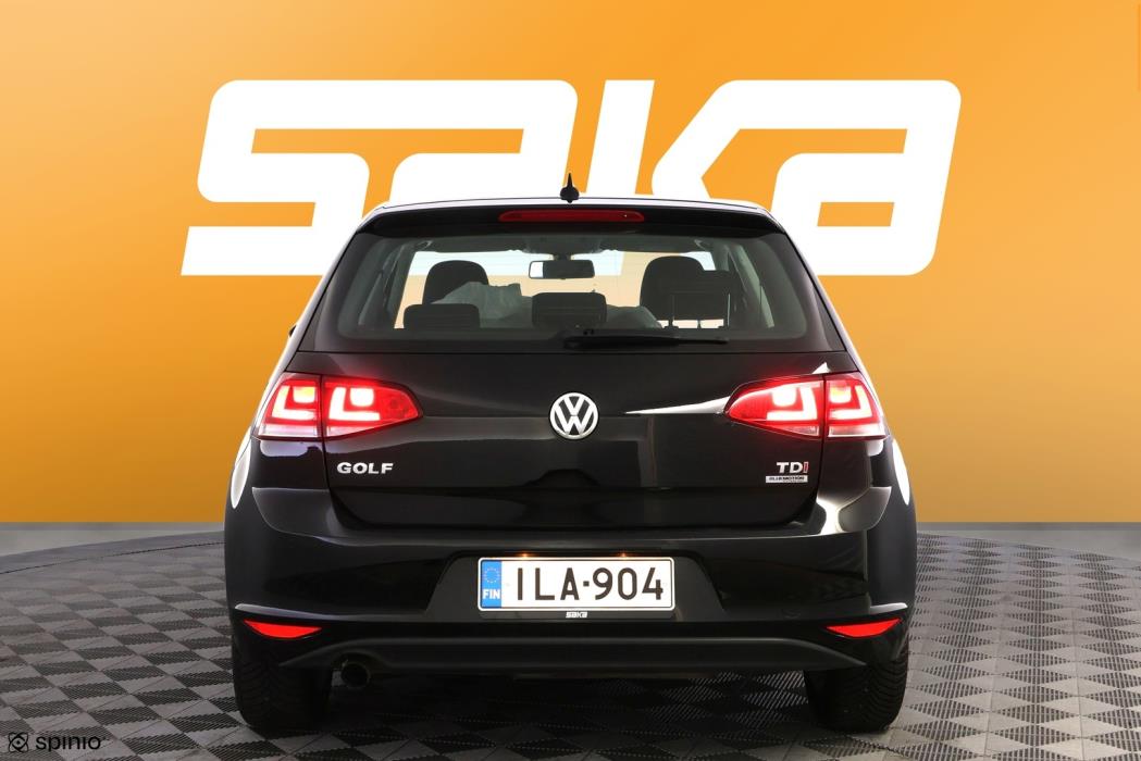 VOLKSWAGEN Golf 2013