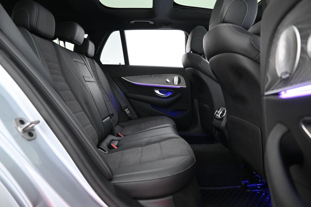 MERCEDES-BENZ E 2021