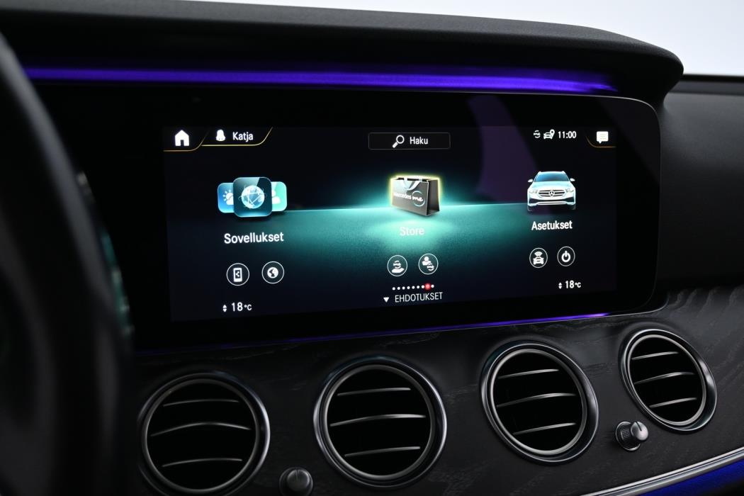 MERCEDES-BENZ E 2021